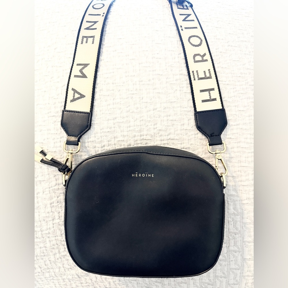 Héroïne Black Crossbody Bag